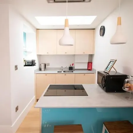 Hyper-Central Newquay, Sleeps 3 Newquay  Exterior photo