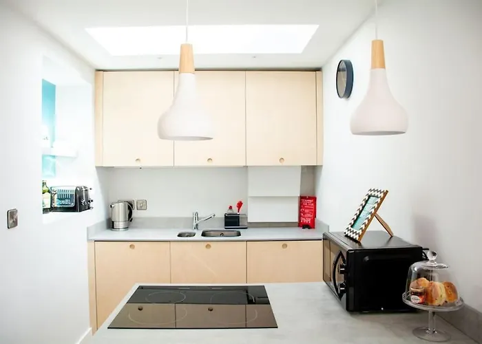 Hyper-Central Newquay, Sleeps 3